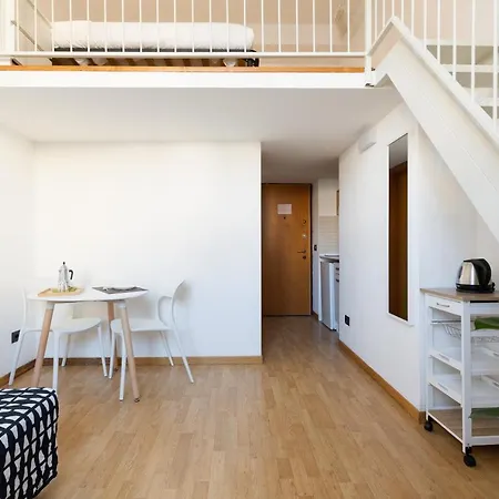 Guesthost - Central Studio Apts Milano-Corso Magenta-2